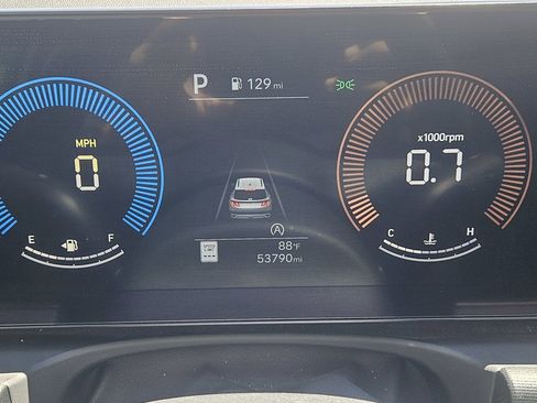 Used 2025 Hyundai Tucson SEL AWD/4WD image 17
