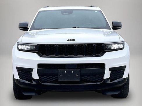 Used 2023 Jeep Grand Cherokee L Laredo AWD/4WD image 3