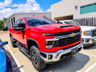 Used 2024 Chevrolet Silverado 2500 LT w/ Convenience Package AWD/4WD video 2