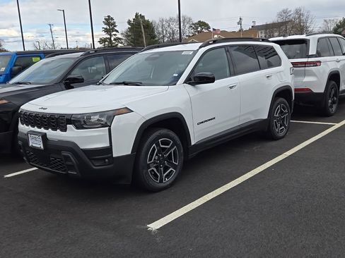 New 2026 Jeep Cherokee Laredo AWD/4WD image 3