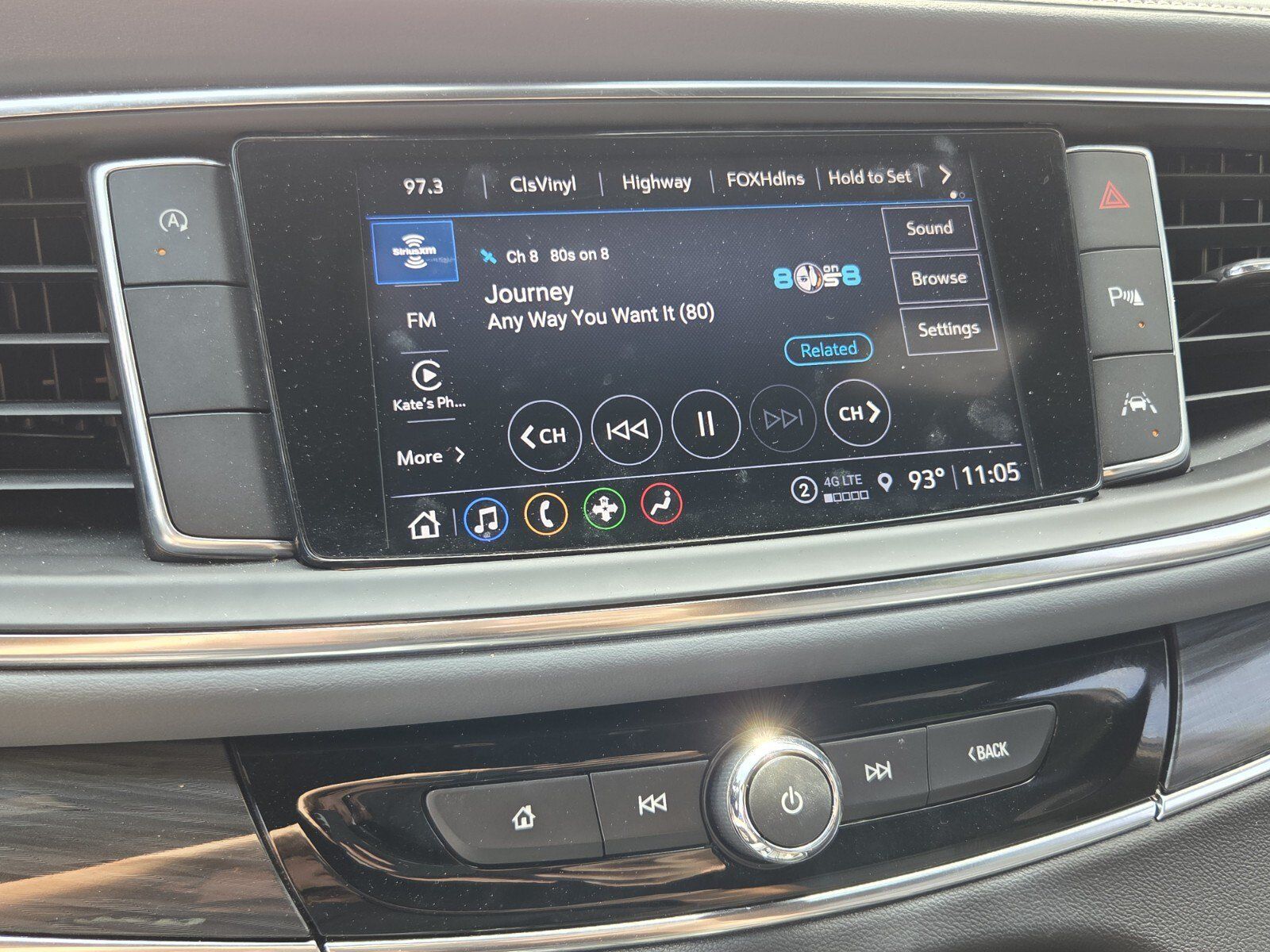 Certified 2023 Buick Enclave Essence FWD image 25