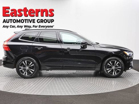 Used 2023 Volvo XC60 B5 Core FWD image 4