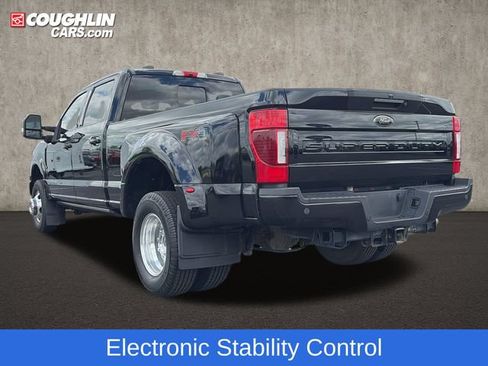 Used 2022 Ford F350 Lariat w/ Lariat Ultimate Package AWD/4WD image 6
