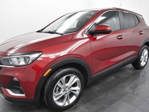Used 2020 Buick Encore GX Preferred w/ Cold Weather Comfort Package image 3