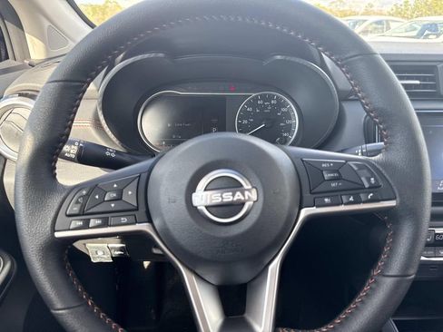 New 2025 Nissan Versa SR w/ Trunk Package image 22
