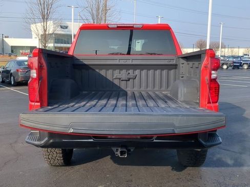 Used 2024 Chevrolet Silverado 1500 Custom Trail Boss w/ LPO, Dark Essentials Package image 15