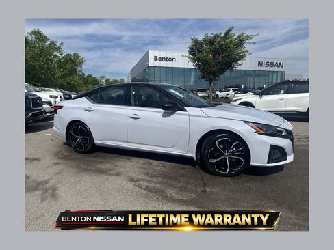 New 2026 Nissan Altima 2.5 SR FWD image 1