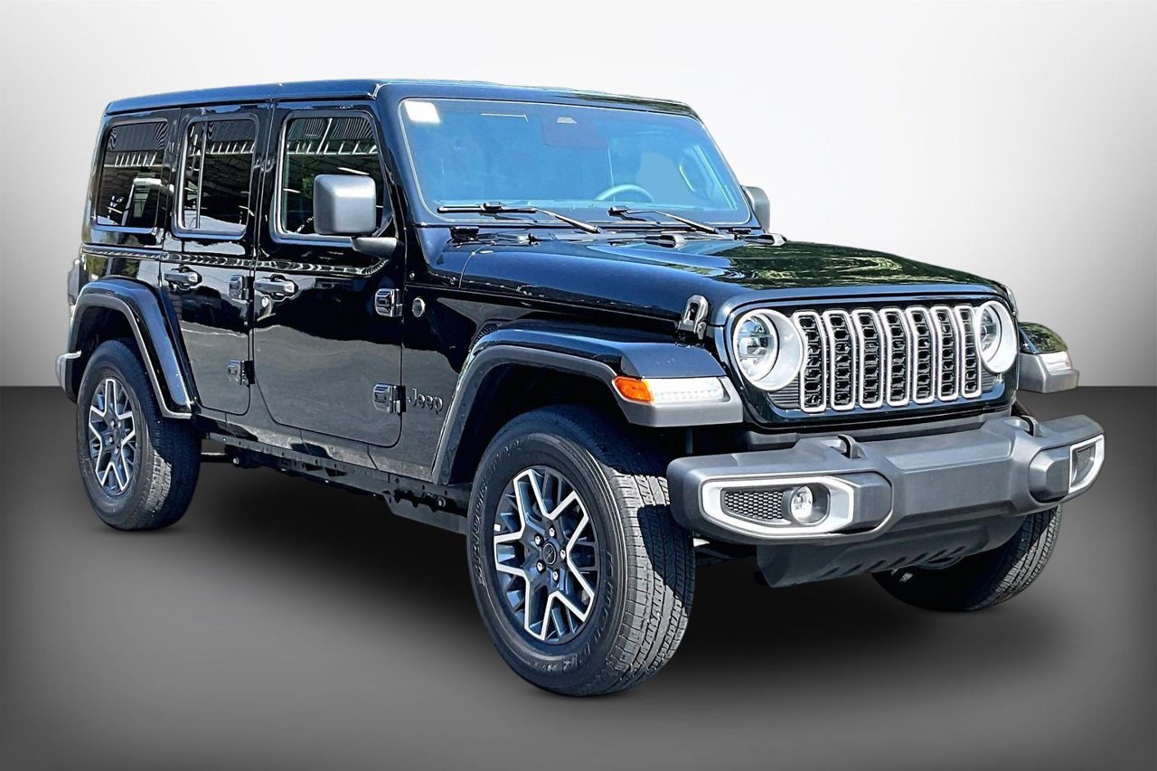 Certified 2026 Jeep Wrangler Unlimited Sahara AWD/4WD image 2