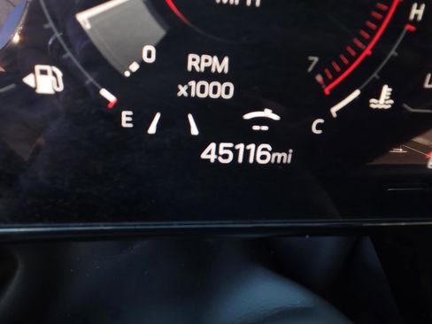 Used 2025 GMC Yukon XL Denali image 26