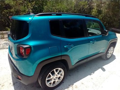 Used 2022 Jeep Renegade Latitude w/ Convenience Group image 6