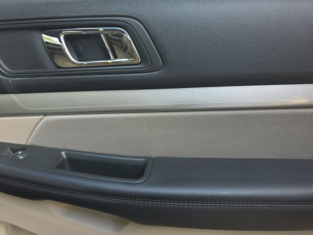 Used 2019 Ford Explorer FWD image 24
