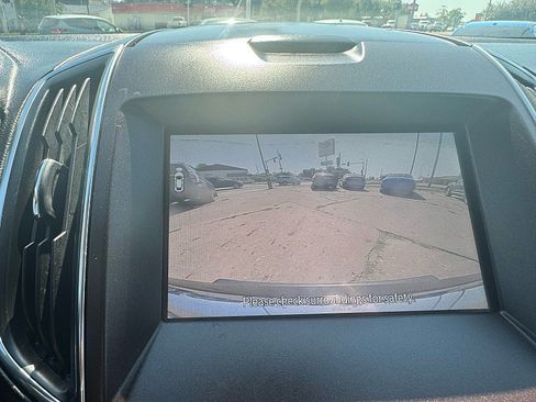Used 2019 Ford Edge Titanium w/ Equipment Group 301A AWD/4WD image 14