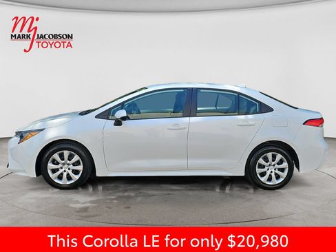 Used 2024 Toyota Corolla LE FWD image 15
