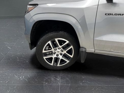 Used 2024 Chevrolet Colorado Z71 w/ Z71 Convenience Package 2 image 40
