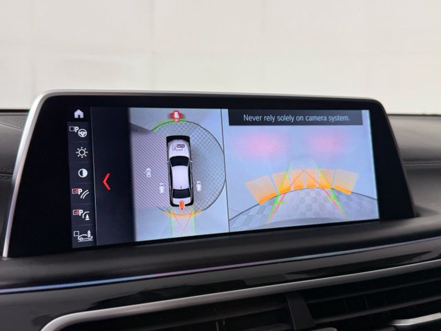 Used 2018 BMW 750i RWD image 17
