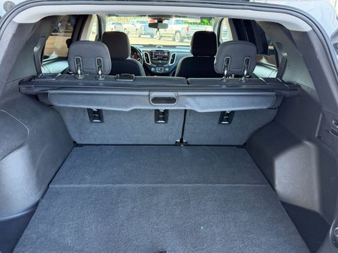 Used 2019 Chevrolet Equinox LT w/ Sun & Navigation Package image 21