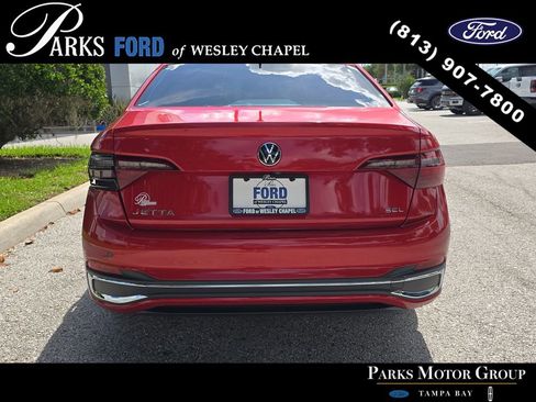 Used 2022 Volkswagen Jetta SEL FWD image 5