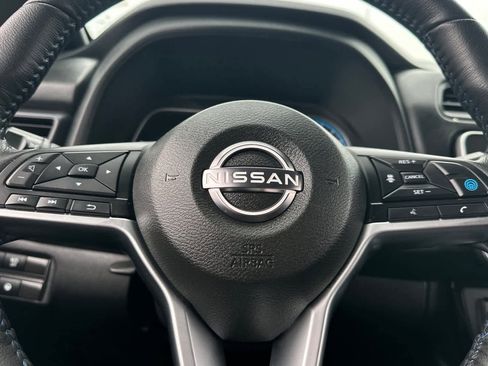 Certified 2024 Nissan Leaf SV Plus image 29