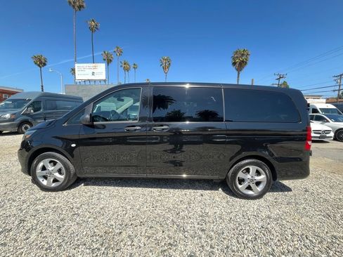 Used 2019 Mercedes-Benz Metris Passenger image 11