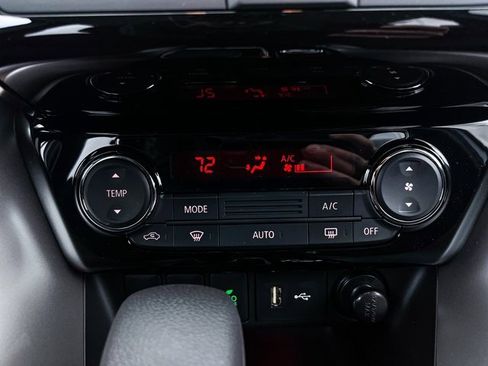 New 2025 Mitsubishi Eclipse Cross ES image 18