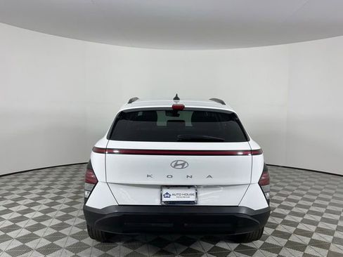 Used 2024 Hyundai Kona SEL FWD image 6