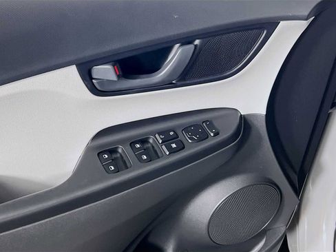 Used 2023 Hyundai Kona SEL image 17