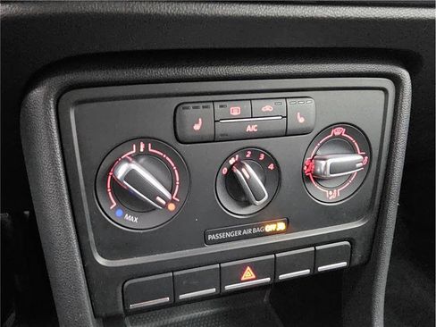 Used 2016 Volkswagen Beetle 1.8T SEL w/ Lighting Package image 17