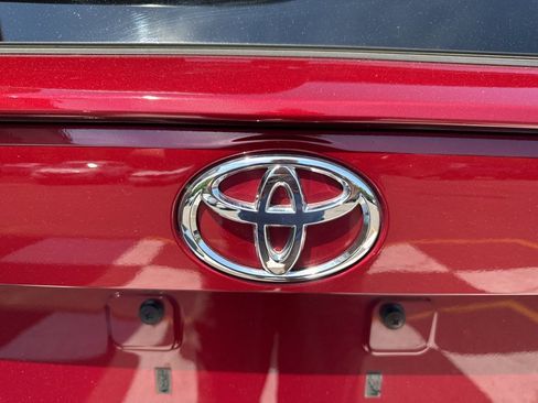 Used 2020 Toyota RAV4 LE w/ All Weather Liner Package AWD/4WD image 41