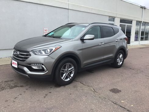 Used 2017 Hyundai Santa Fe Sport w/ 2.4L Value Package 06 FWD image 2