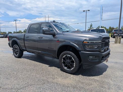 Used 2025 RAM 2500 Rebel w/ Rebel Level 2 Equipment Group AWD/4WD image 2