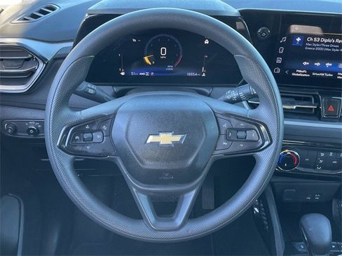 Used 2025 Chevrolet TrailBlazer LT image 13