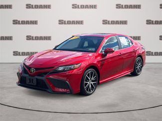 Used 2023 Toyota Camry SE image 1