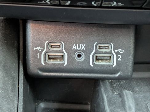 Used 2022 Dodge Durango R/T w/ Hemi Orange Plus Package image 27