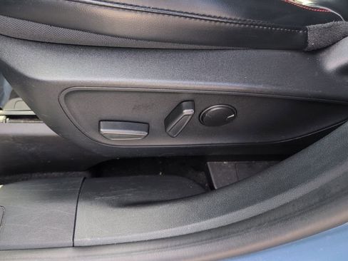 Certified 2025 Ford Escape ST-Line image 9