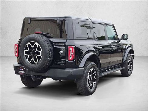 Used 2024 Ford Bronco Outer Banks AWD/4WD image 5