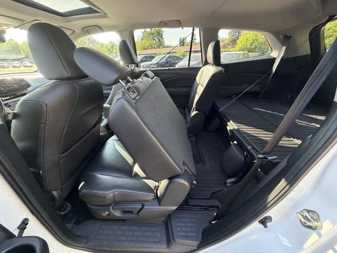 Used 2020 Honda Pilot Black Edition image 30