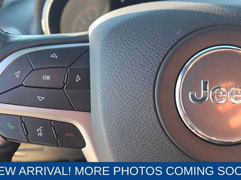 Used 2019 Jeep Grand Cherokee Limited image 16