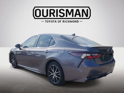 Used 2023 Toyota Camry SE w/ Convenience Package FWD image 5