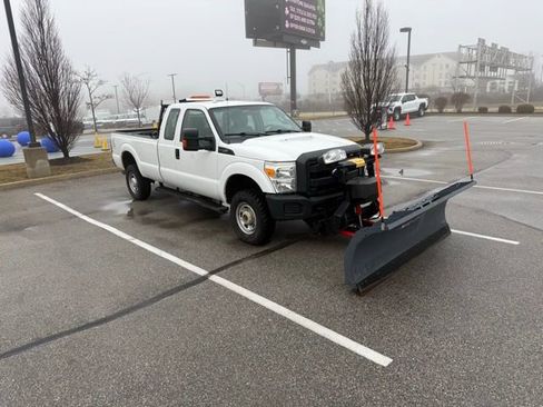 Used 2015 Ford F250 XL w/ Power Equipment Group image 10