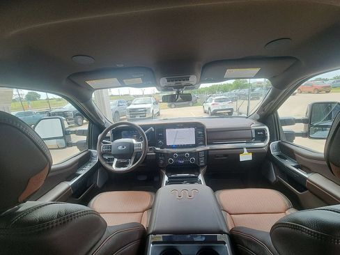 New 2026 Ford F250 King Ranch w/ Tremor Off-Road Package AWD/4WD image 10