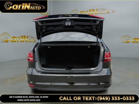 Used 2016 Volkswagen Jetta Sport FWD image 14