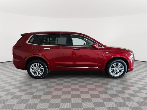 Certified 2024 Cadillac XT6 Luxury image 2