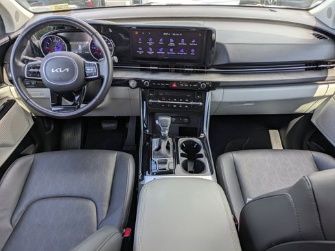Certified 2023 Kia Carnival EX FWD image 13