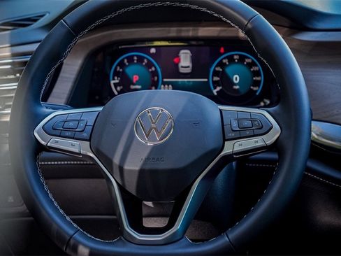 New 2026 Volkswagen Atlas SE image 23