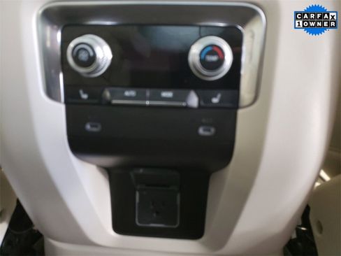 Used 2024 GMC Yukon XL Denali image 19