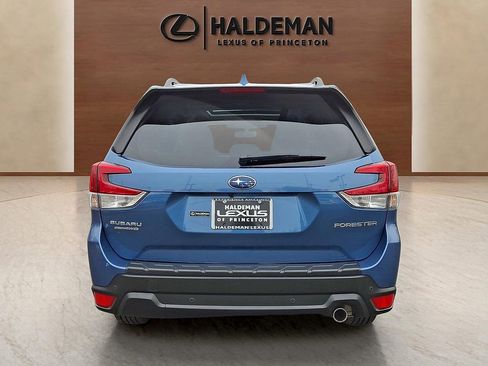 Used 2023 Subaru Forester Limited w/ Popular Package #2 image 5