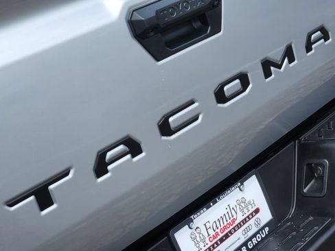 Used 2025 Toyota Tacoma 4x4 Double Cab Hybrid image 6