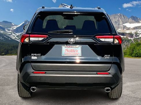 Used 2025 Toyota RAV4 XLE AWD/4WD image 4