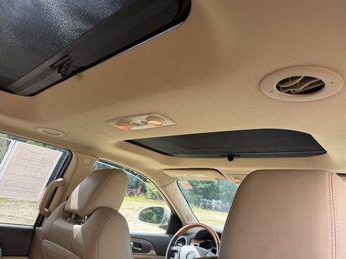 Used 2012 Buick Enclave Leather AWD/4WD image 34