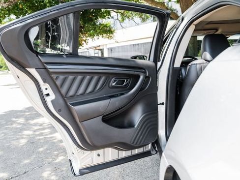 Used 2010 Ford Taurus SHO image 74